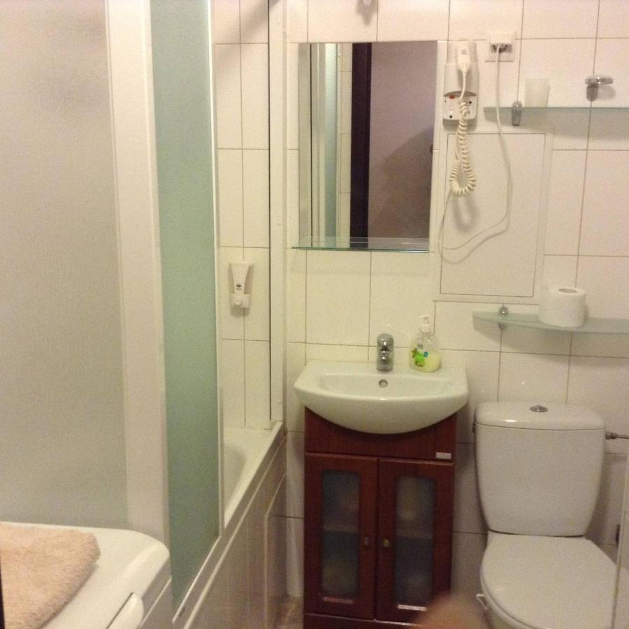 Двухкомнатная Возле Гулливера Apartment Kyiv Exterior photo